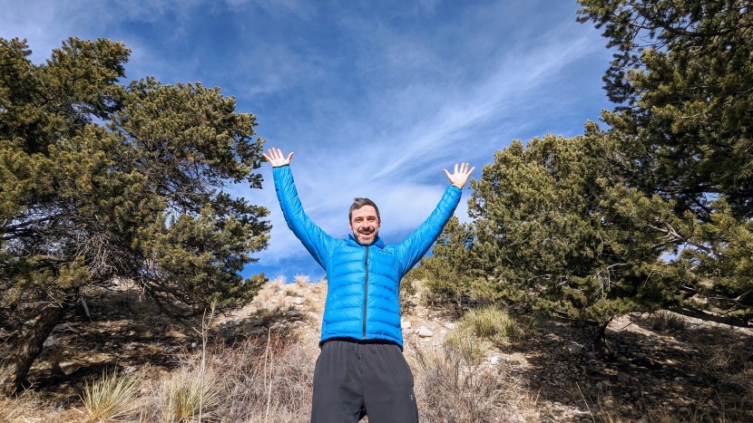 down jacket men - testing the range of motion in the feathered friends eos.