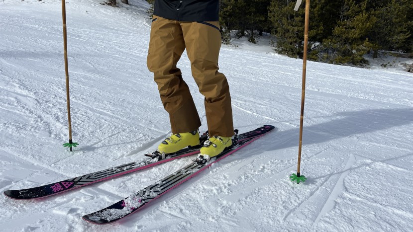 ski pants men - we think the arc'teryx sabre pant looks good with a refined, classy...