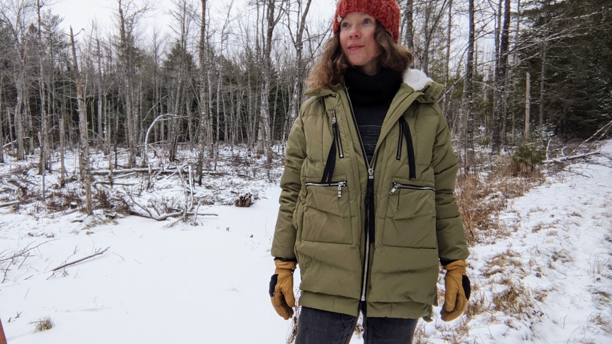 Orolay Thickened Down Review (A roomy cut and plenty of down insulation make the Orolay a very comfortable winter option.)