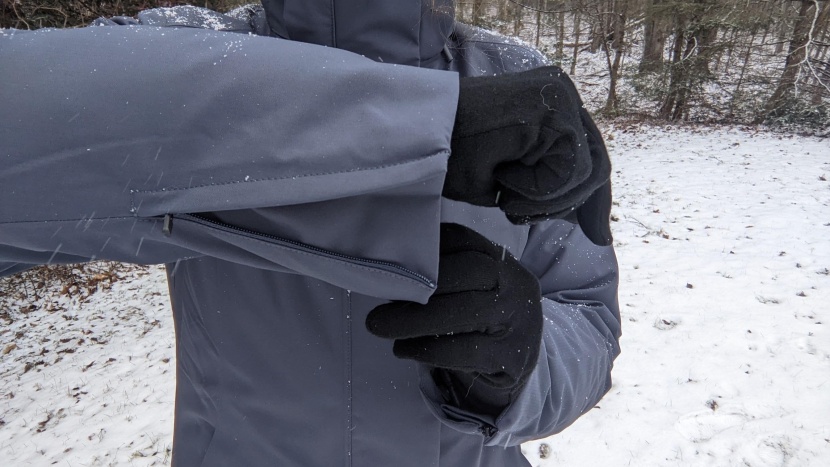 adjustable cuffs give you a lot of room to fit gloves over or under...