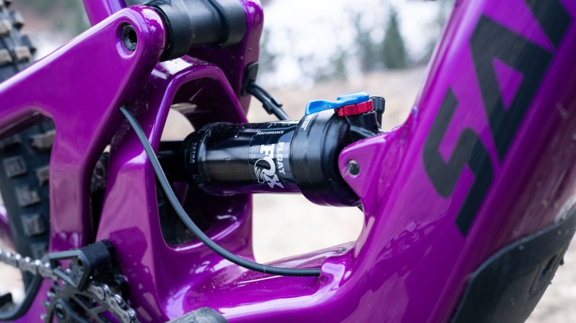 santa cruz heckler sl r - the float dps is void of fancy compression settings but feels...