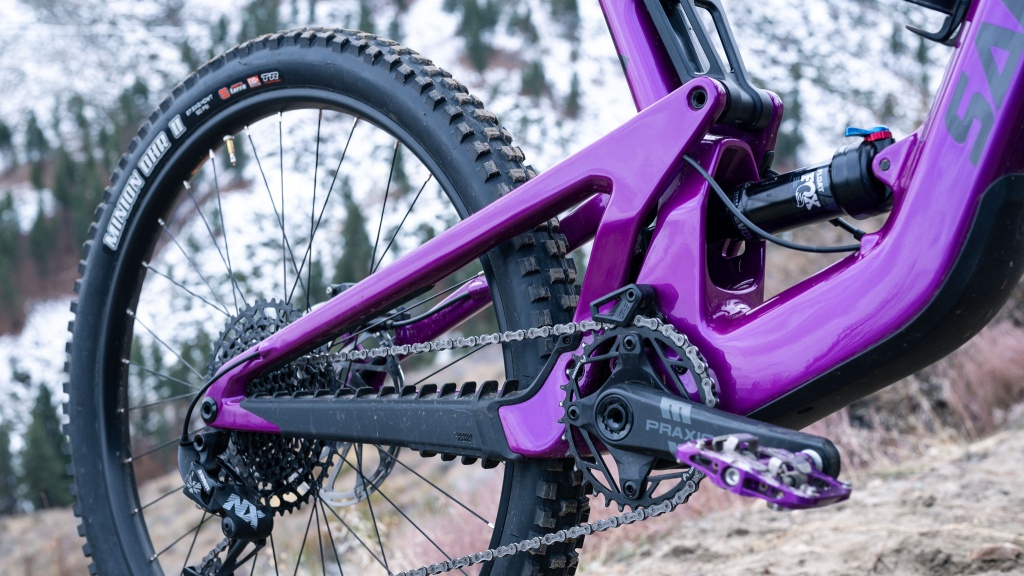 santa cruz heckler sl r - we had no issue with the praxis cranks but the freewheel ratcheting...