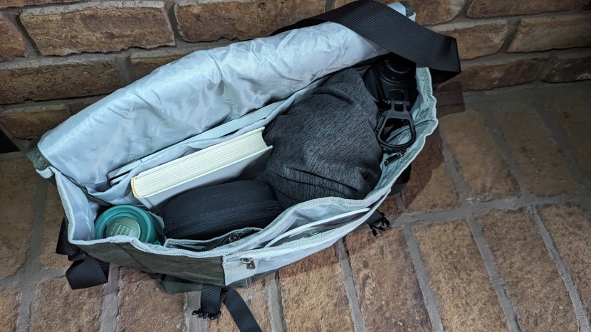 the timbuk2 (left) and oiwas (right) have very similar interior...