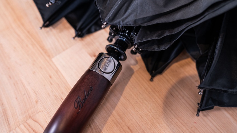 balios double canopy - the auto open and close button is a little more difficult to press...