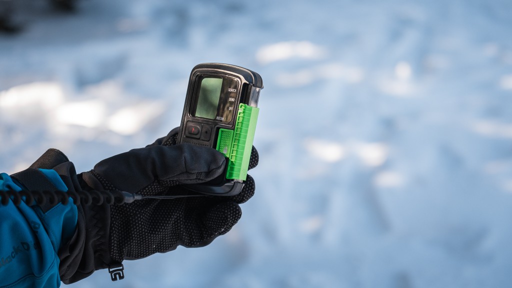 black diamond recon x - the recon x is a simple and easy-to-use beacon that's perfect for...