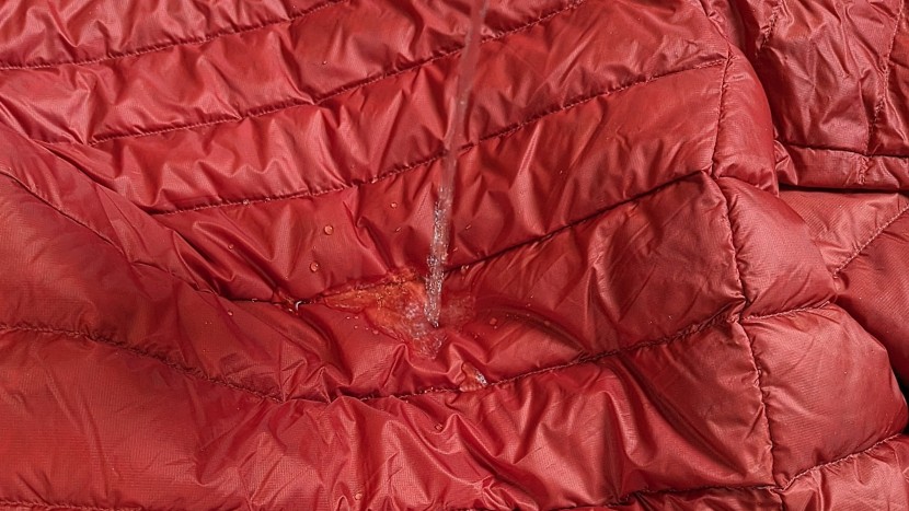 rei co-op 650 down - the rei 650 down stayed relatively dry in our spray and rub...