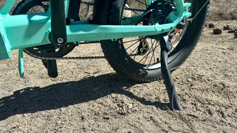 sand and soft ground compatible kick-stand is a nice touch.