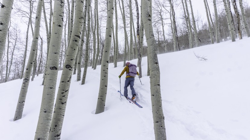 arc'teryx kyanite hoody - even on snowy days, the kyanite offers excellent warmth for a fleece.