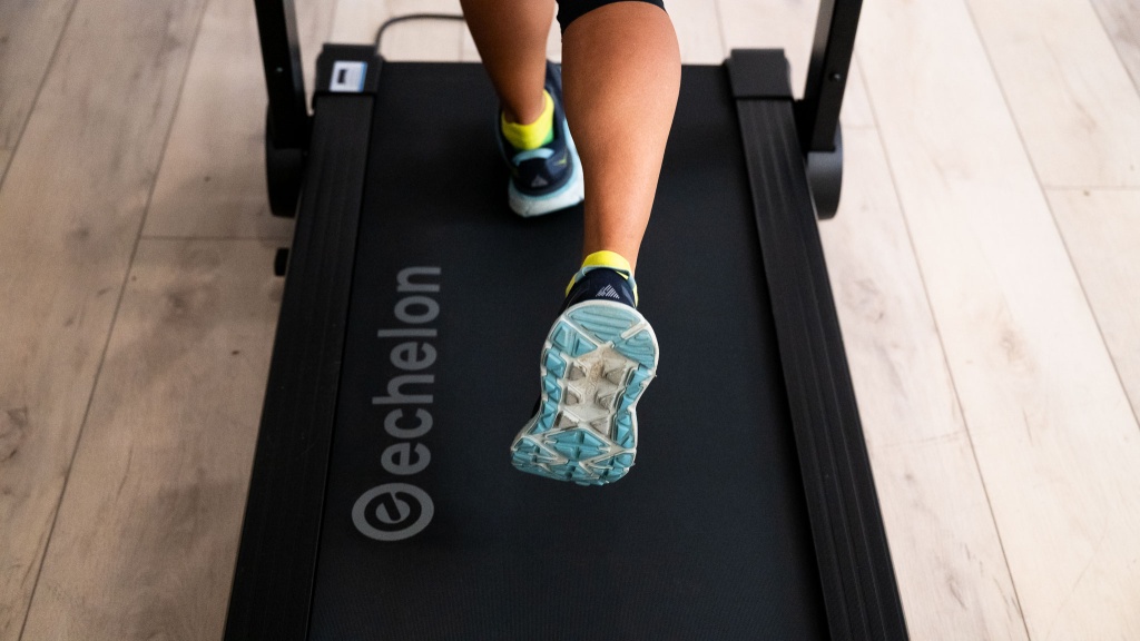 echelon stride 6 - the "waterfall design" allows you to hug the console a bit tighter...