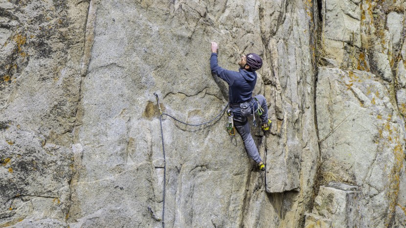 rab ascendor summit hoody - from extended hikes to anaerobic rock climbs, the ascendor generally...