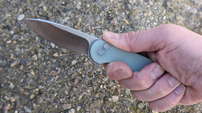 pocket knife - the nitro-v steel alloy used on the civivi elementum ii is one of...