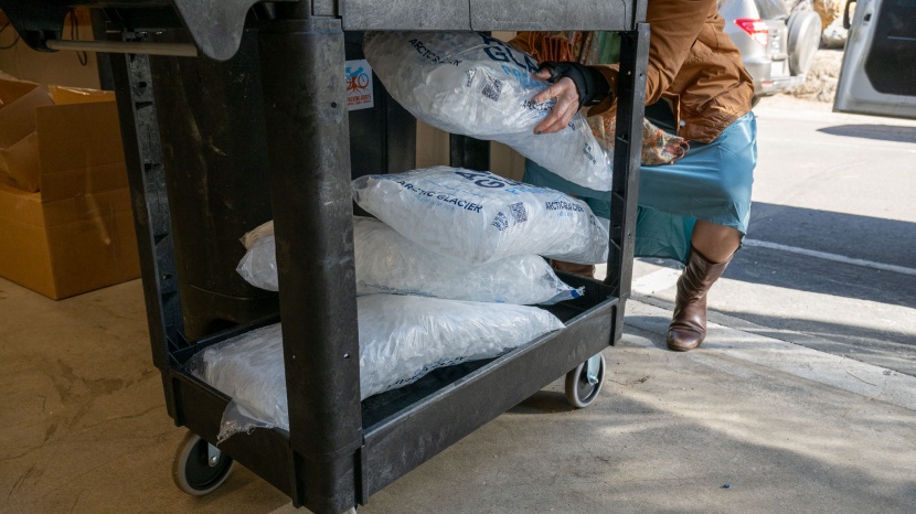 loading up ice bags for insulation testing.