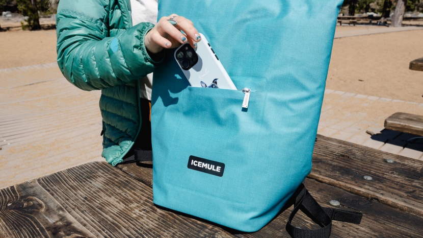 icemule jaunt 15 - with an exterior zippered pocket, the icemule jaunt 15 is a...