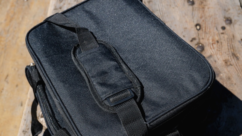 lifewit large insulated 24 - carry the lifewit by hand, over the shoulder, or like a cross-body...