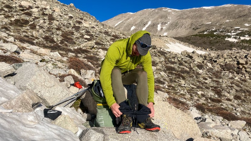 long underwear men - the artilect has great breathability, perfect for active wear.