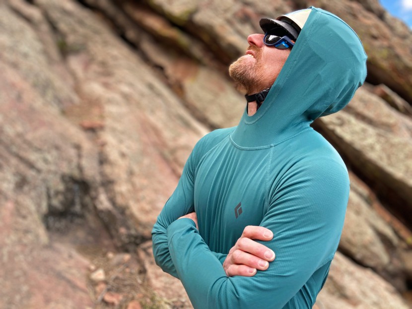 sun shirt men - the black diamond alpenglow's hood is comfy and can accommodate a...