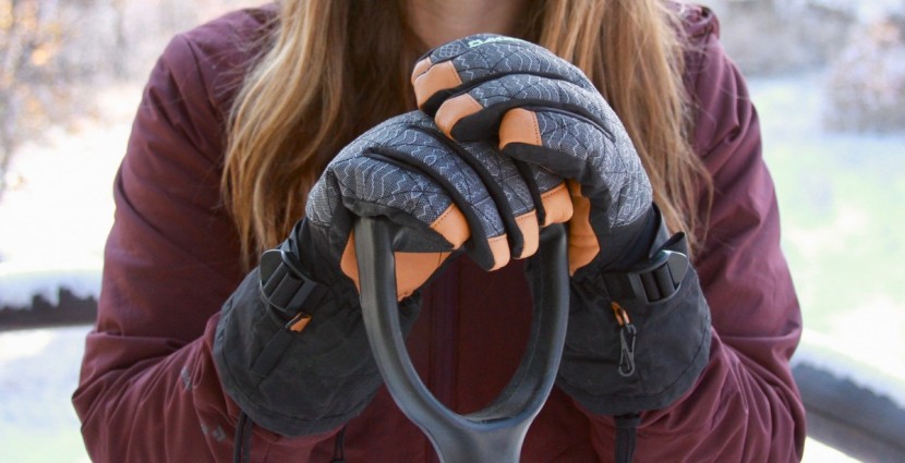 dakine camino - the construction of these gloves is decent -- but not exceptional --...