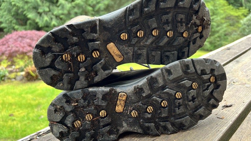 timberland white ledge mid waterproof - the lug pattern on these boots offers average performance in...