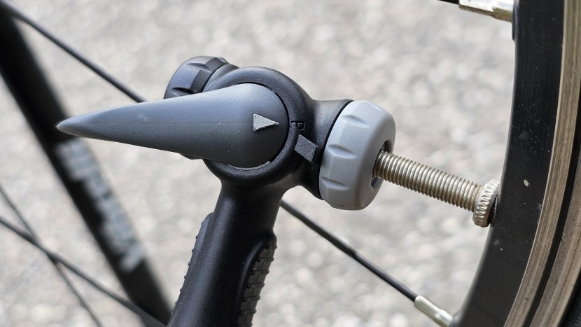 bike pump - the "t" type dual valve on the vibrelli pump was one of the leakiest...