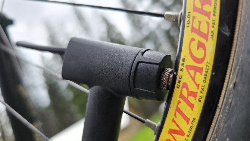 bike pump - universal valve heads, like on the bontrager charger, are extremely...