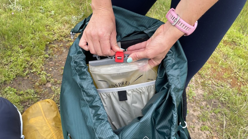 osprey eja 58 - small details, like the hook used to secure a hydration bladder...