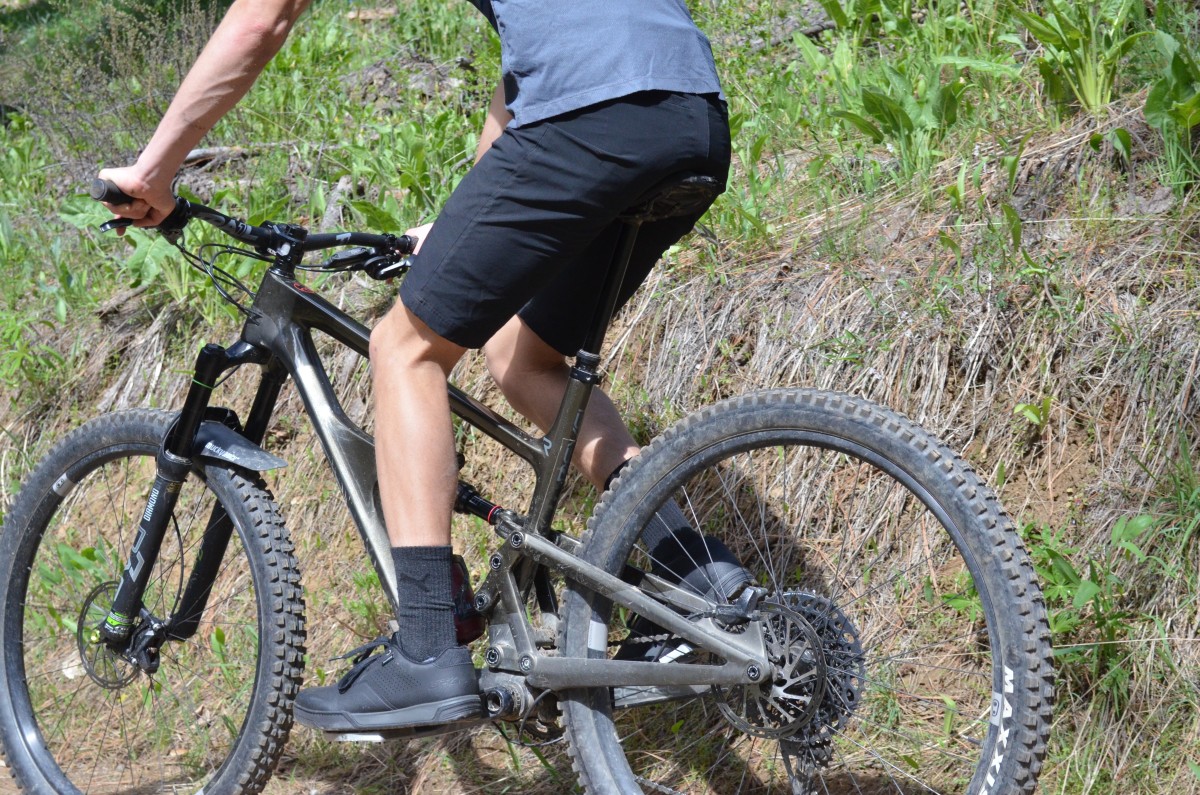 OneUp Components V3 Review (The reasonable price paired with high-end performance is a great combination.)