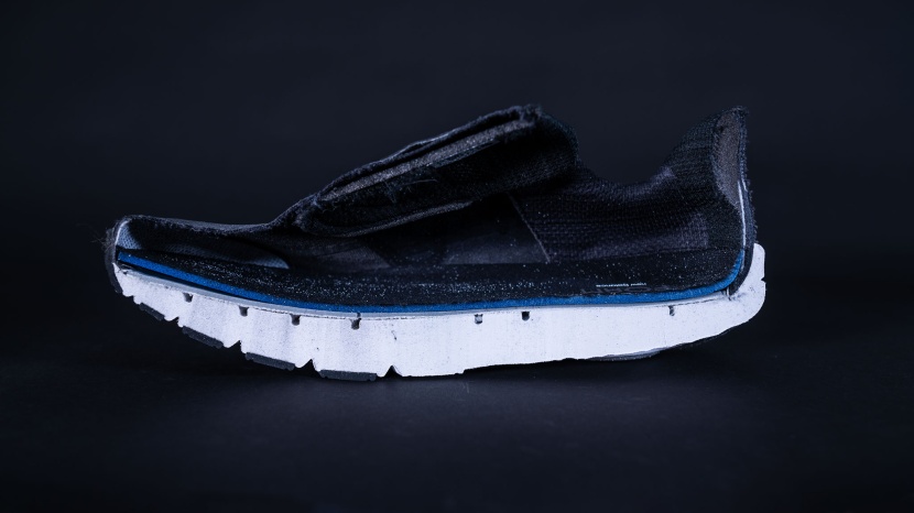 NWT New Balance Men’s Fresh Foam X More V4 Running Shoes Black/Blue 11W New Balance | Fresh Foam X More v4 | Men main image 2