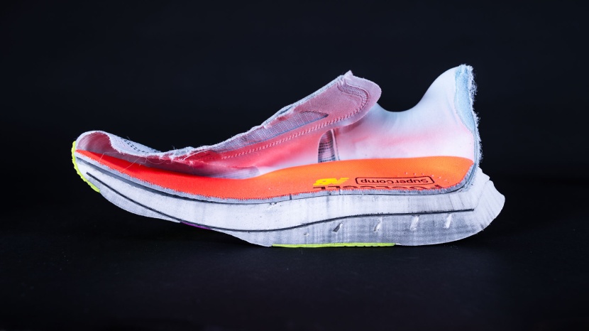 new balance fuelcell supercomp trainer v2 - this cutaway should highlight why mid/forefoot runners and runners...