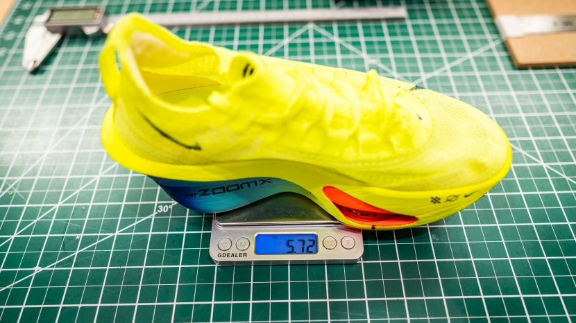 nike alphafly 3 for women - we think anything under 6 ounces per shoe feels basically weightless...