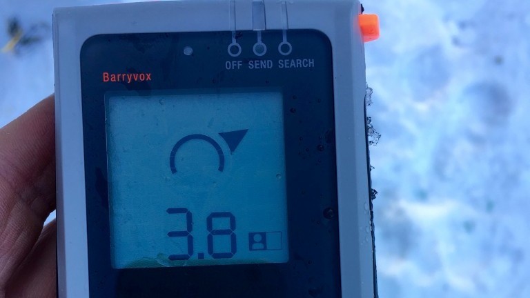 mammut barryvox - the arrows on the barryvox display rotate around an 180-degree arc...