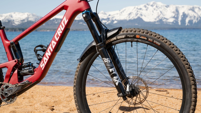 santa cruz hightower 3 c s - the fox 36 performance fork has 150mm of travel, users can also run...
