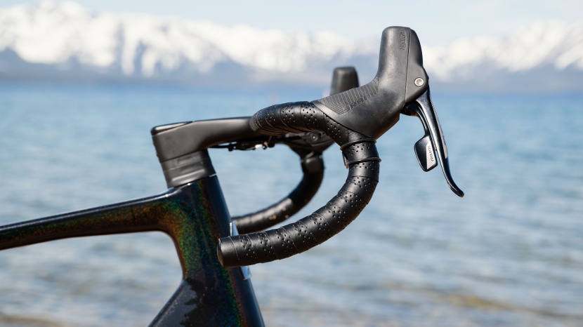 ride1up cf racer1 - the one-piece carbon bar/stem combo looks cool but diminishes the...