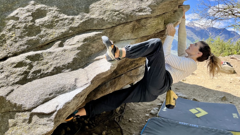 scarpa booster - the heel on the booster fits like a glove, and the insert of xs...