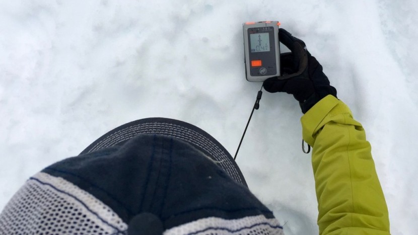 avalanche beacon - base model beacons may not include the same advanced features as...