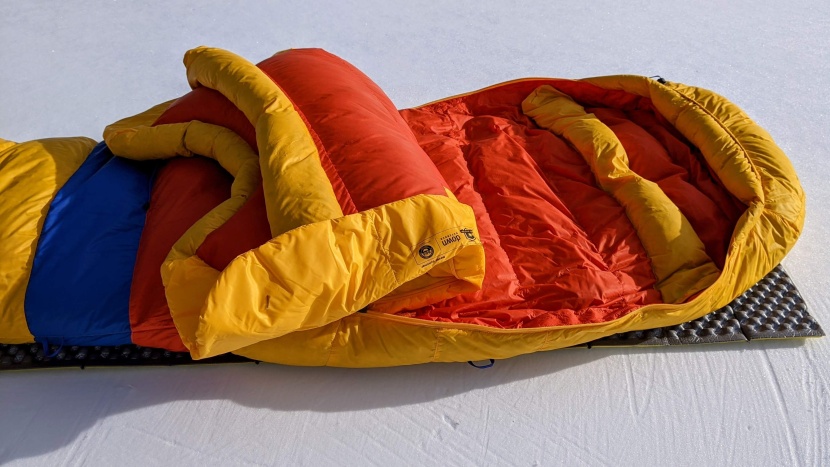 marmot never summer 0 - generous baffles along both the never summer 0's zippers hold warm...