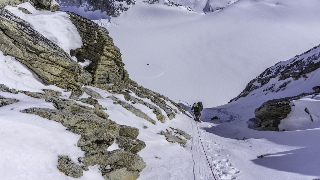 rocky talkie 5 watt - we spent weeks with the 5 watt, pushing it in several outdoors...