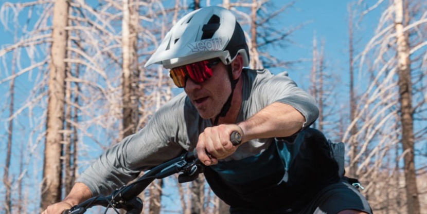 oakley sutro lite prizm trail torch - the demands of trail riding are squarely met with the clarity and...