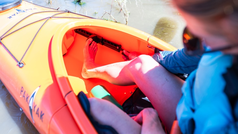pakayak bluefin 142 - adjustable footrests and tall gunnels allow for a true bracing...