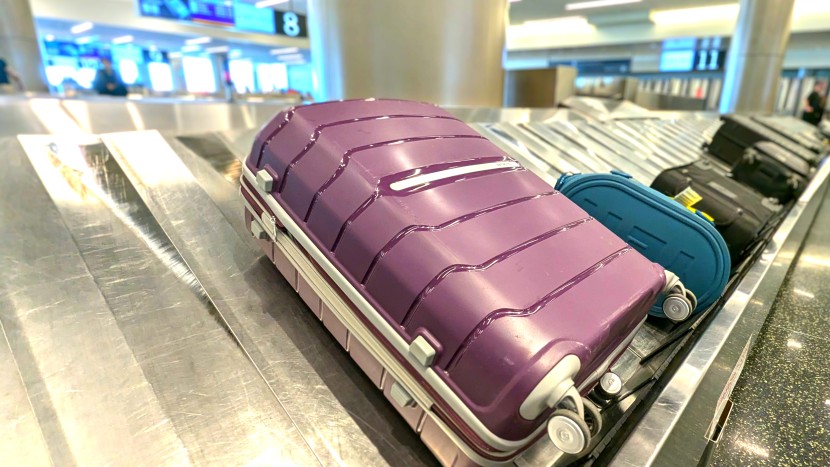 samsonite freeform large spinner - our samsonite was easy to spot. we love the freeform's new look and...