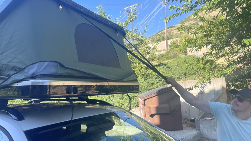 thule basin - closing the basin is a bit awkward with the front of the car in the...