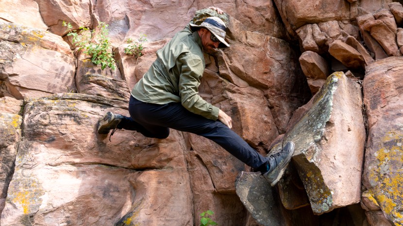 sun shirt men - the columbia silver ridge utility lite has a looser fit that allows...