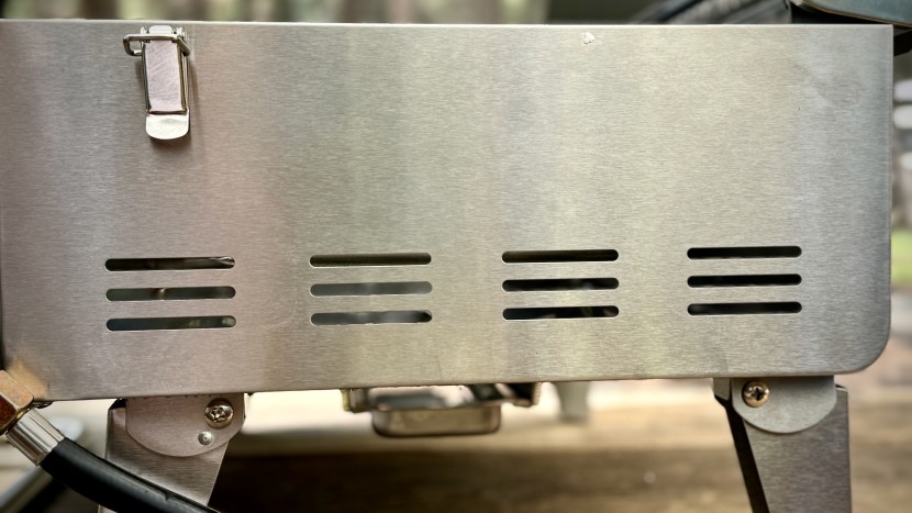 the ventilation along the sides and back of the grill still allows...