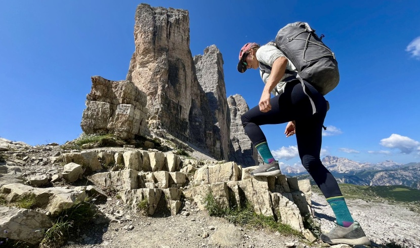 socks - the darn tough coolmax micro crew cushion sock keeps your feet dry...