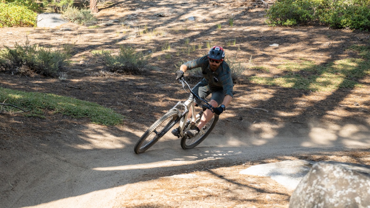 Maxxis Aggressor 2.3 EXO Review (Maxxis Aggressor cornering leaves not much to be desired on moderate trails.)