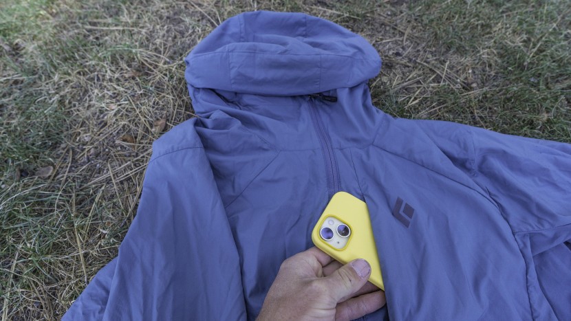 black diamond alpine start hoody - this jacket only offers one pocket, but it's large enough for a cell...