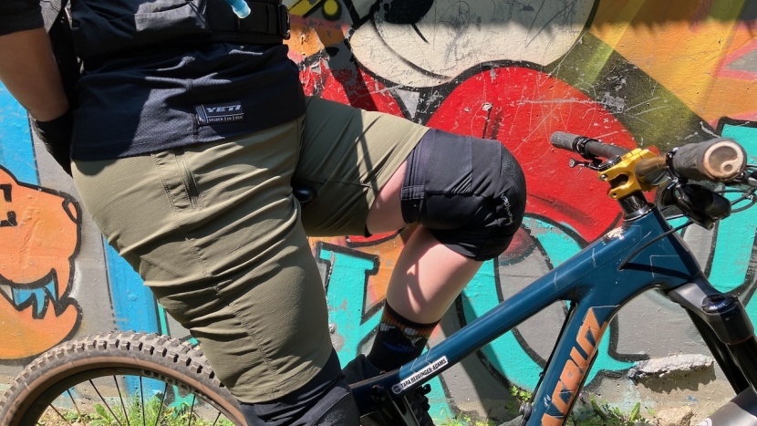 mountain bike shorts womens - the inseam of the ranger is not long enough to prevent a gap between...