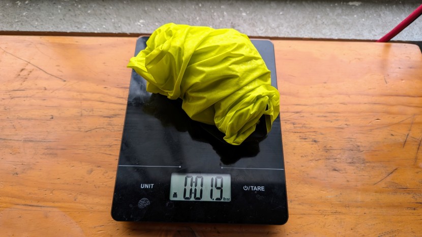 the vortex pump sack weighs 1.9 ounces.