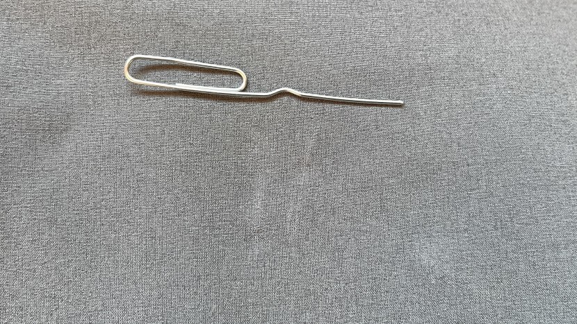 markings left by the paperclip are faint, but nothing seemed to snag...