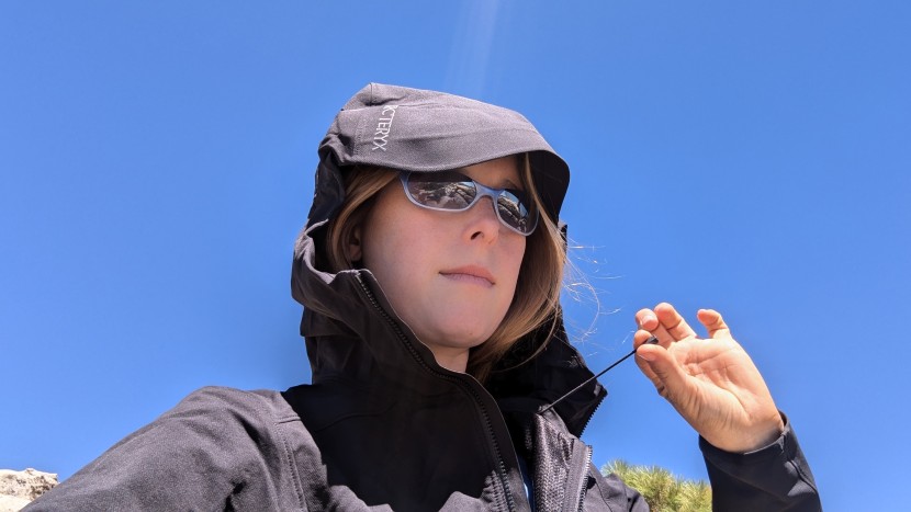 arc'teryx gamma hoody for women - the cinches are comfortable, protective, and easy to adjust on the...