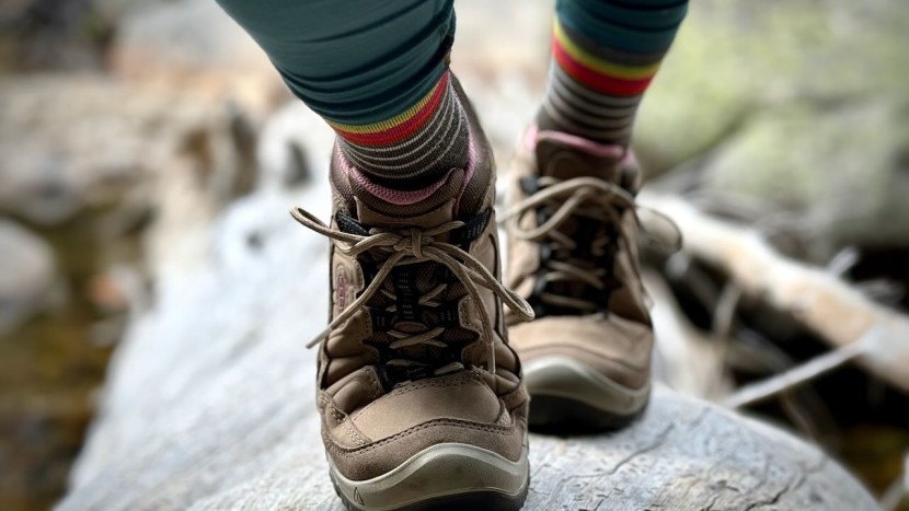 hiking shoes womens - the keen targhee iv low is a full leather shoe that takes quite a...